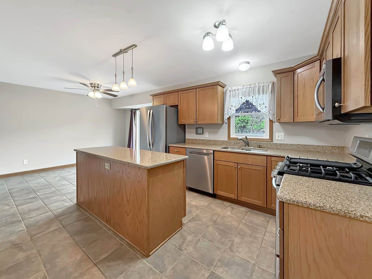 701 East Soper Street, Winnebago, IL 61088