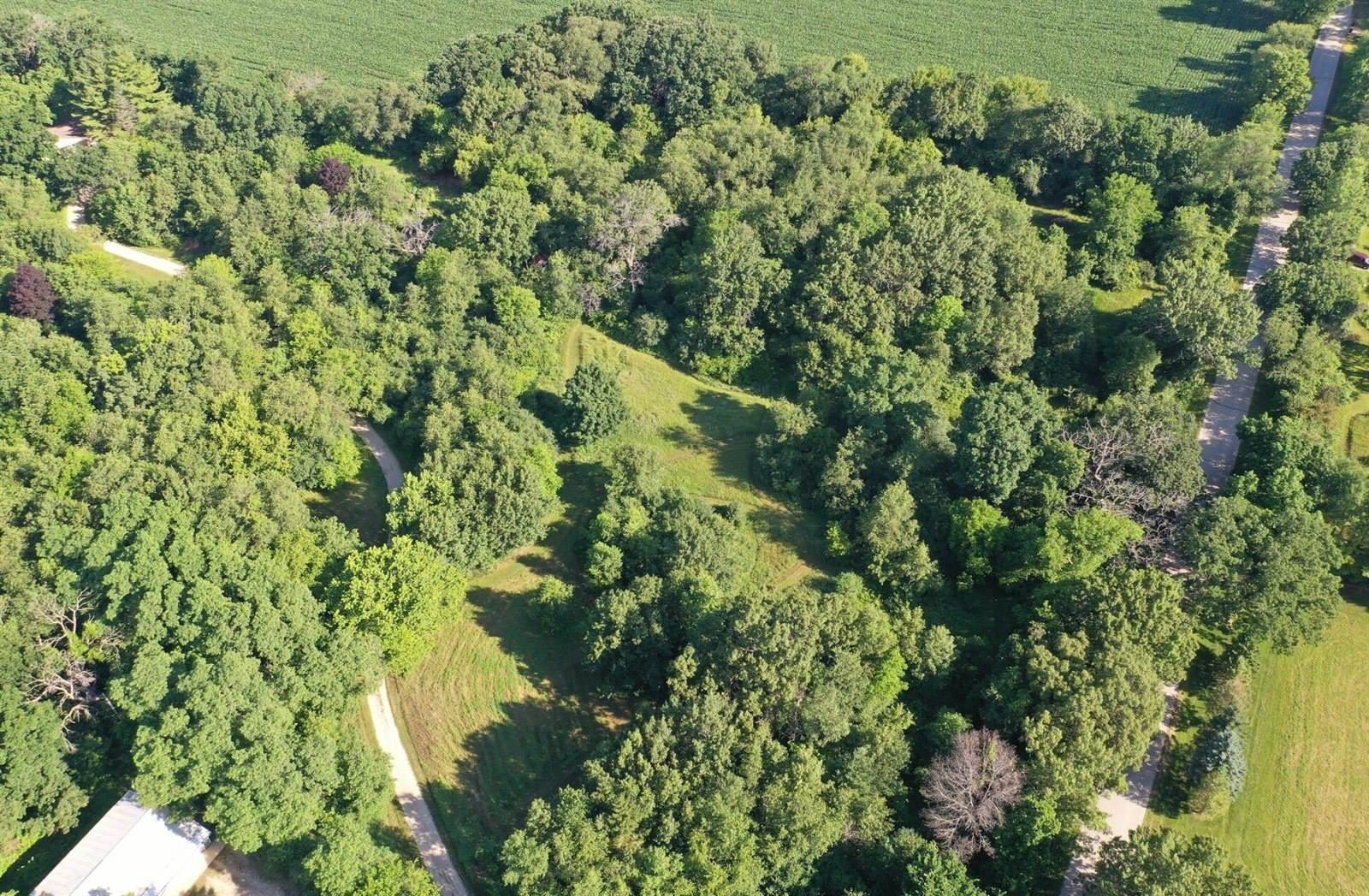 LT1 McCabe Rd, Richmond, WI 53190