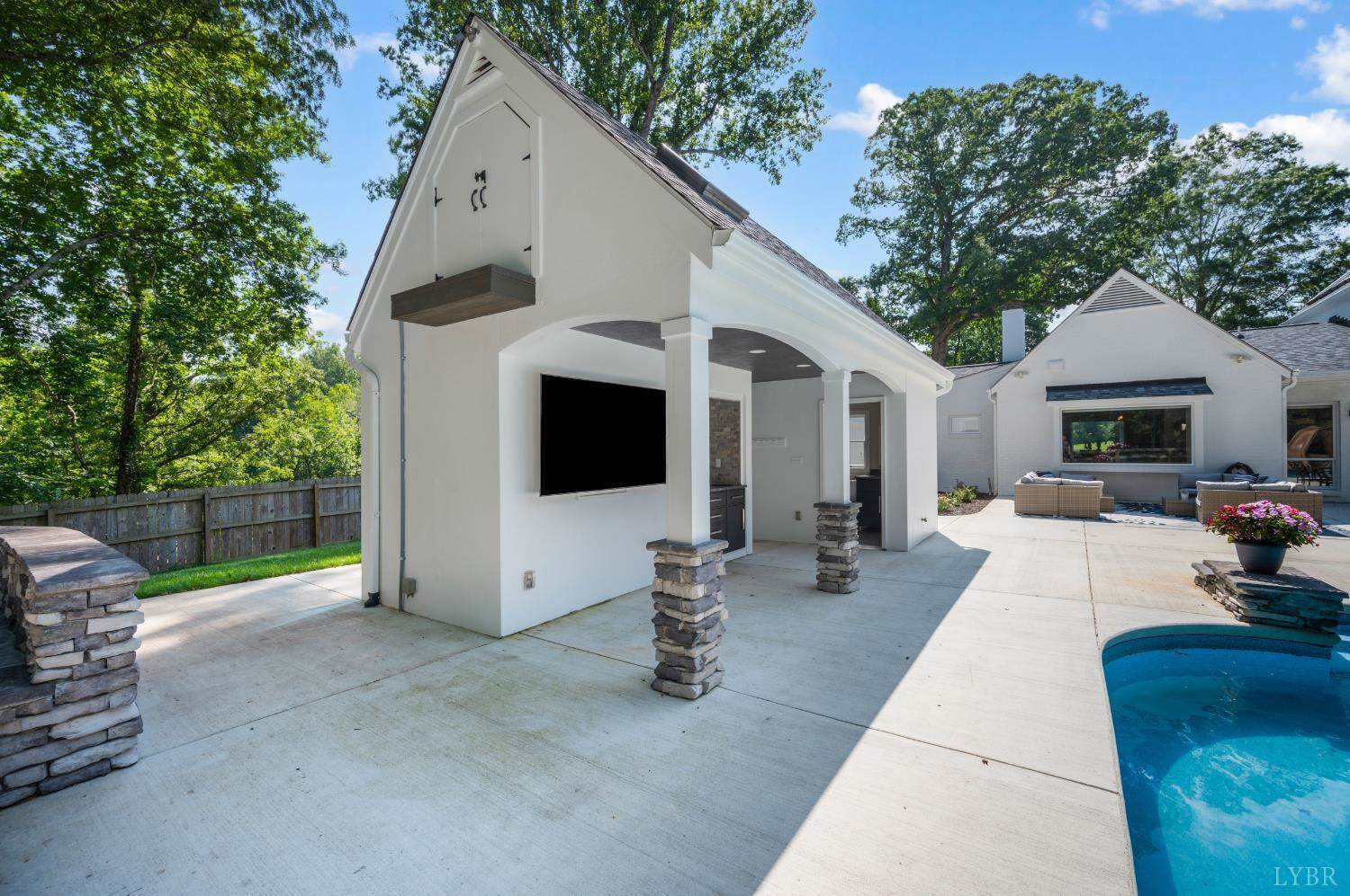 106 Two Creek Drive, Lynchburg, VA 24502