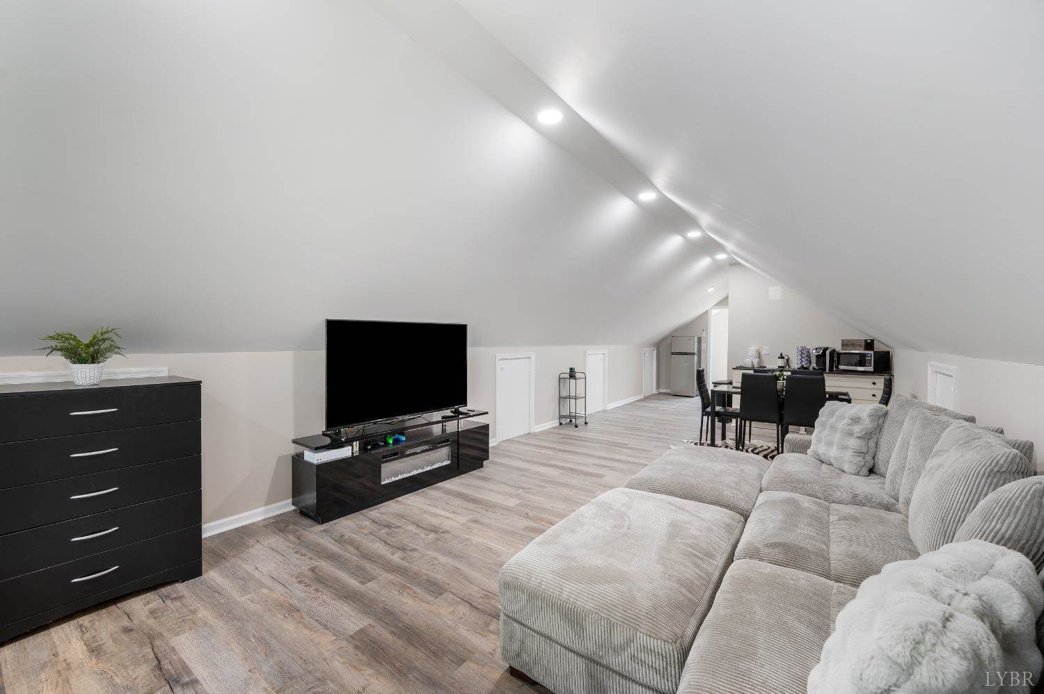 106 Two Creek Drive, Lynchburg, VA 24502