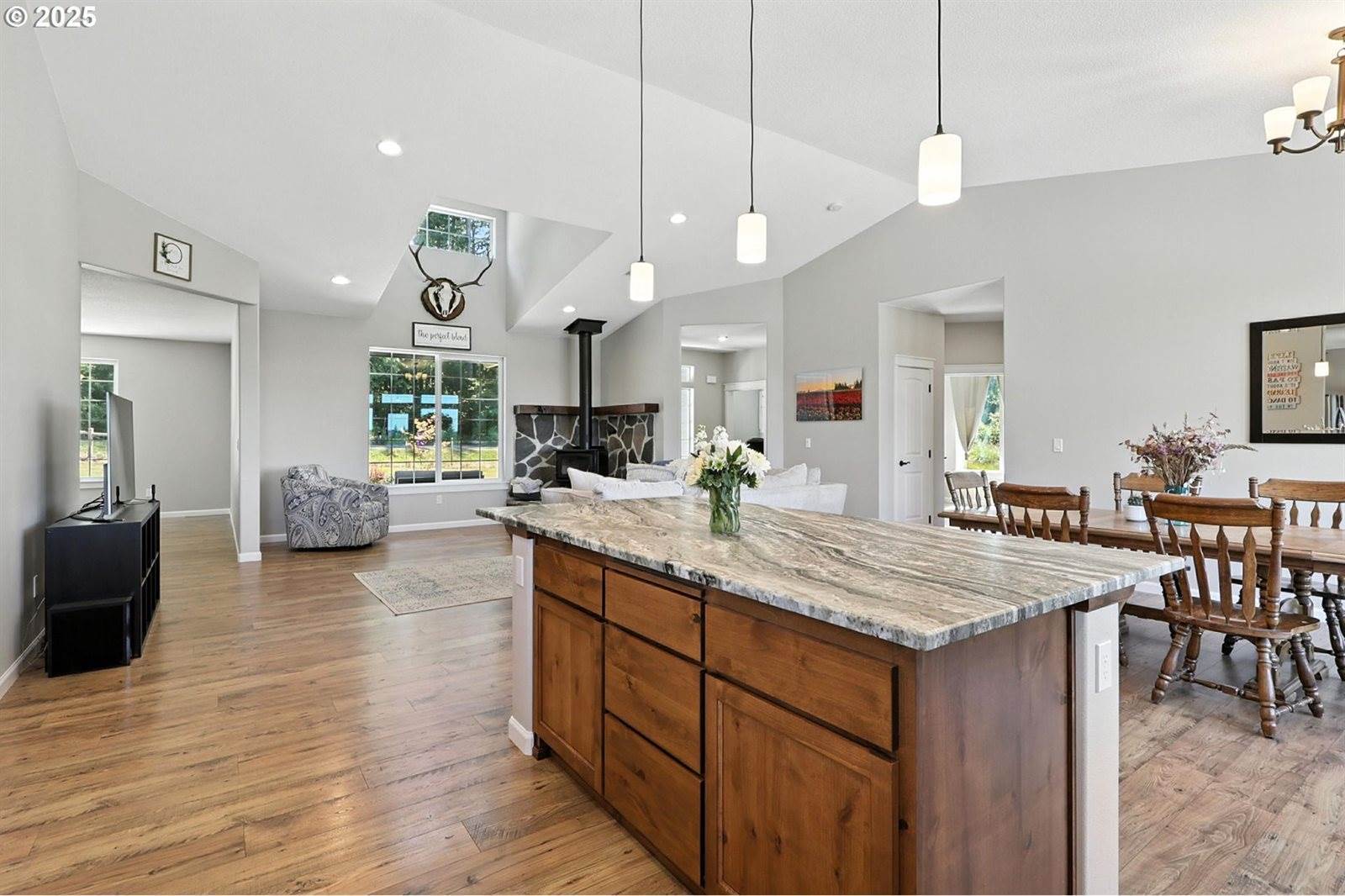 23445 South Schieffer Rd, Colton, OR 97017