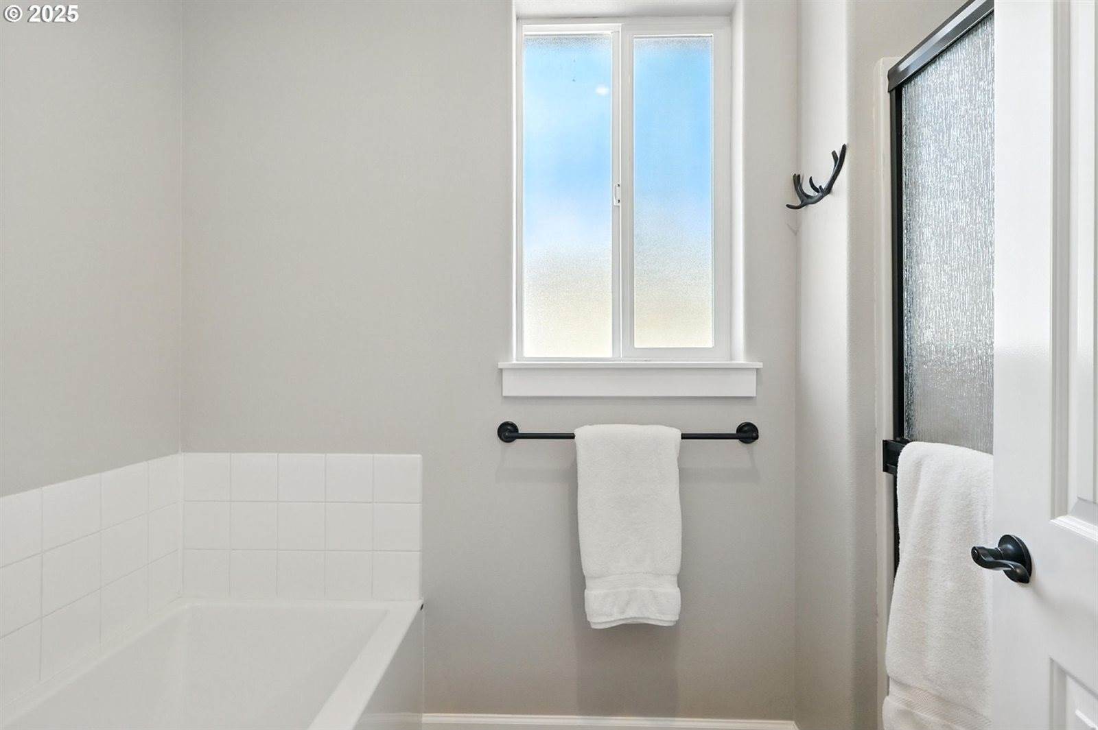 23445 South Schieffer Rd, Colton, OR 97017