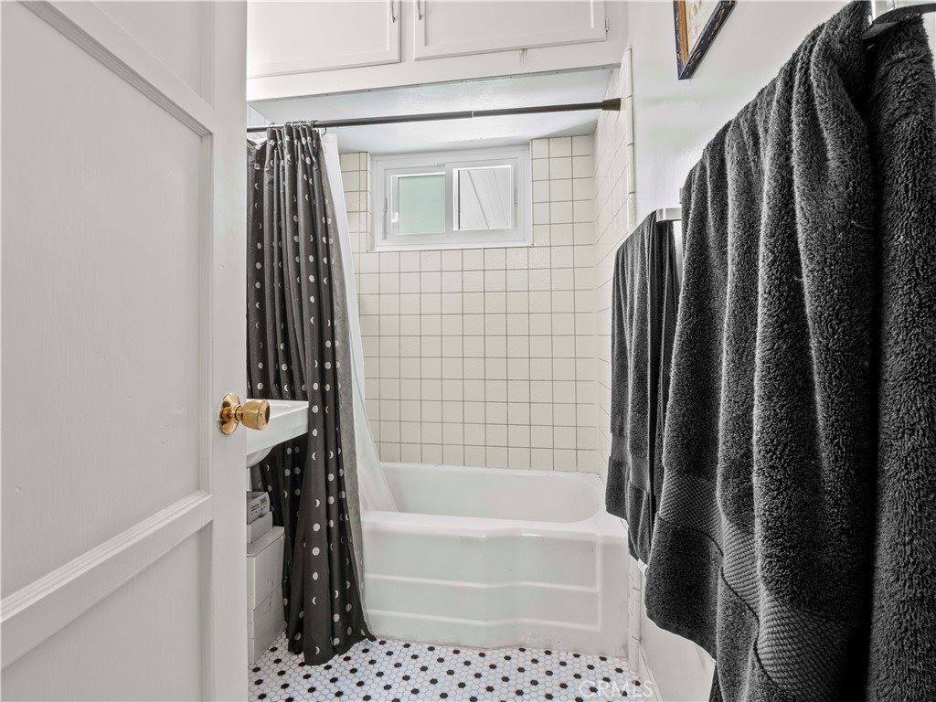 1511 North Maple Street, Burbank, CA 91505