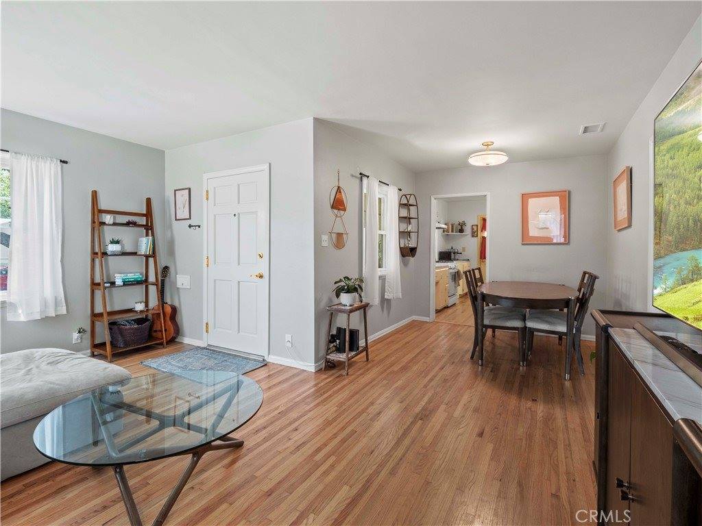 1511 North Maple Street, Burbank, CA 91505