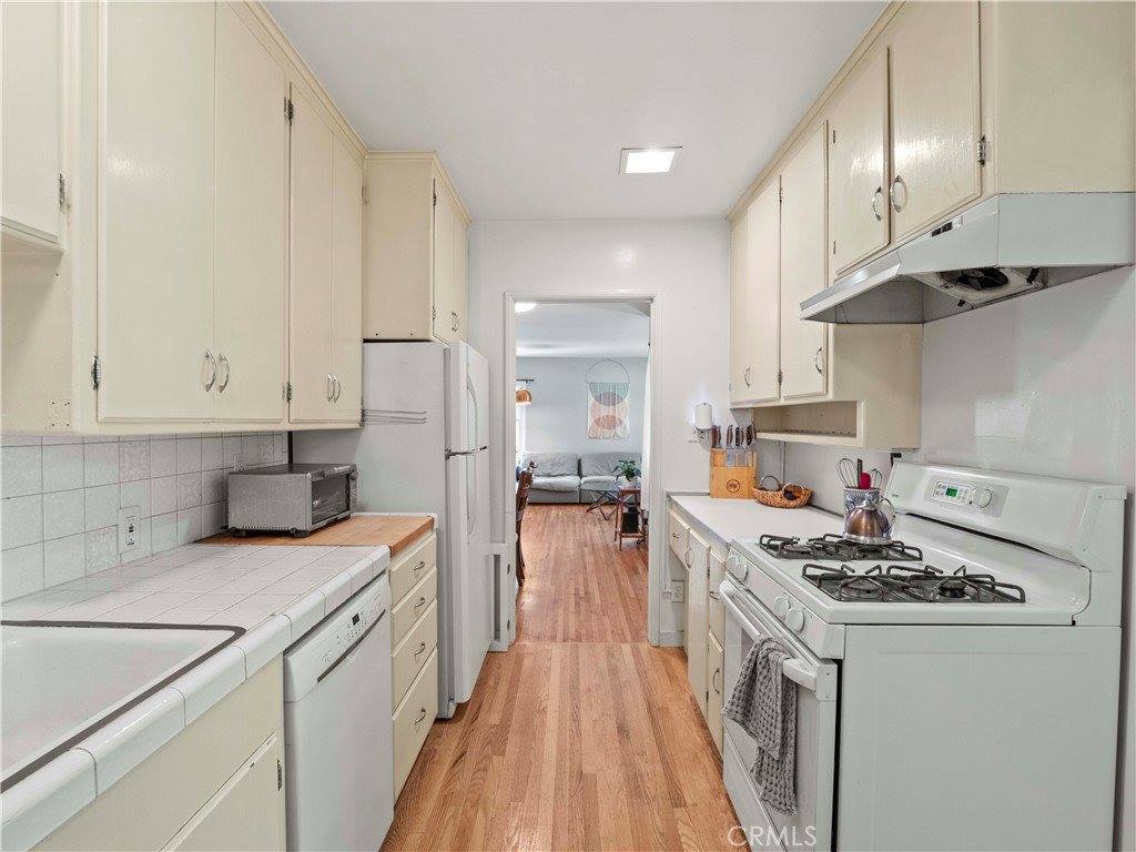 1511 North Maple Street, Burbank, CA 91505