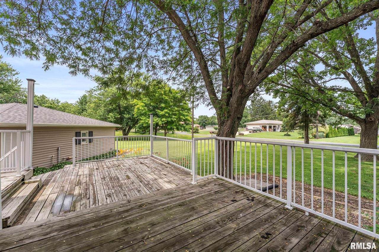 13118 65TH Avenue, Blue Grass, IA 52726