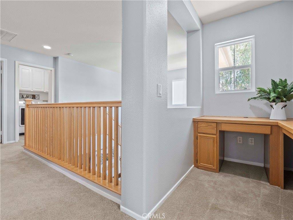 28323 Roman Court, Saugus, CA 91350