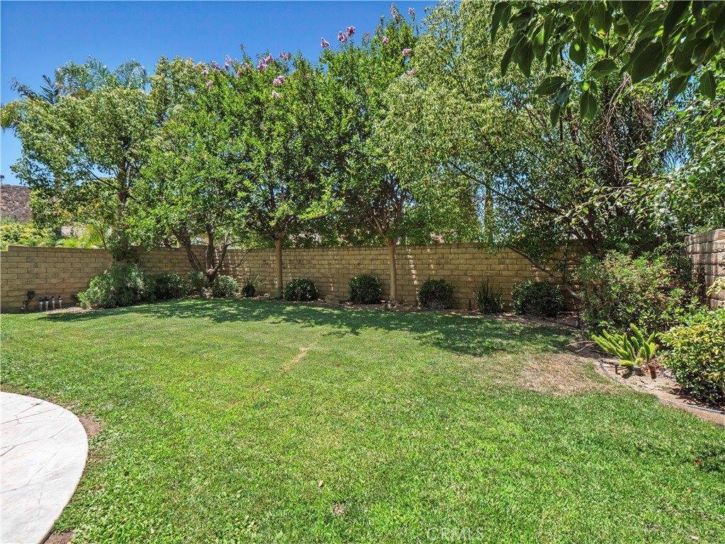 28323 Roman Court, Saugus, CA 91350