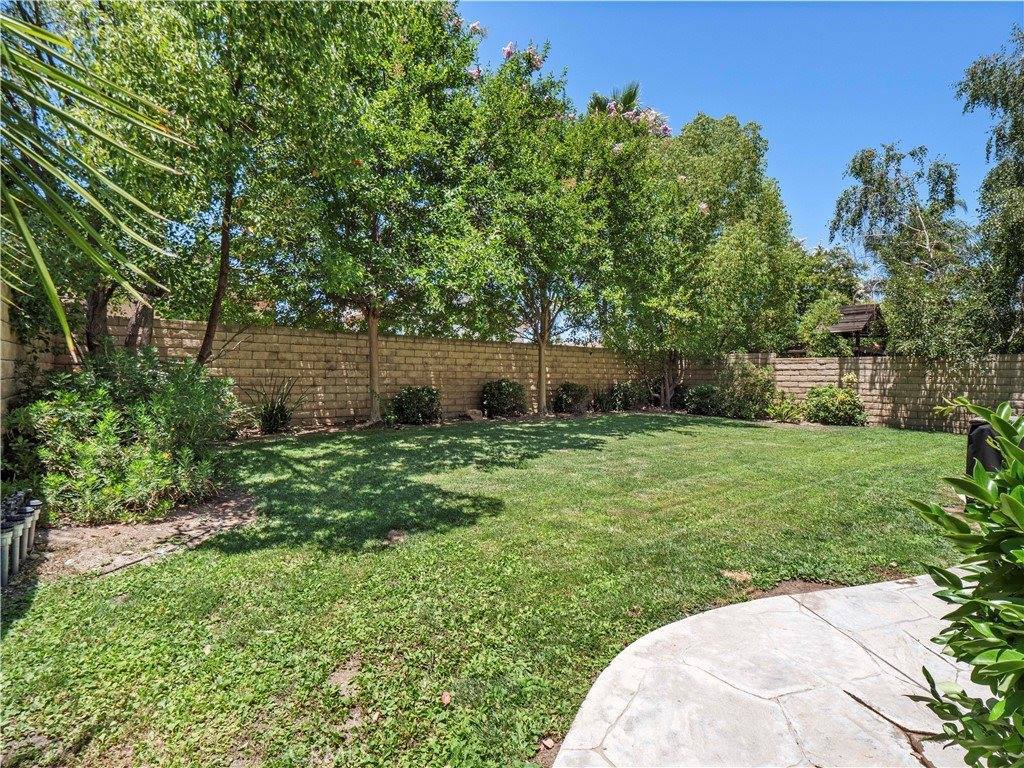 28323 Roman Court, Saugus, CA 91350