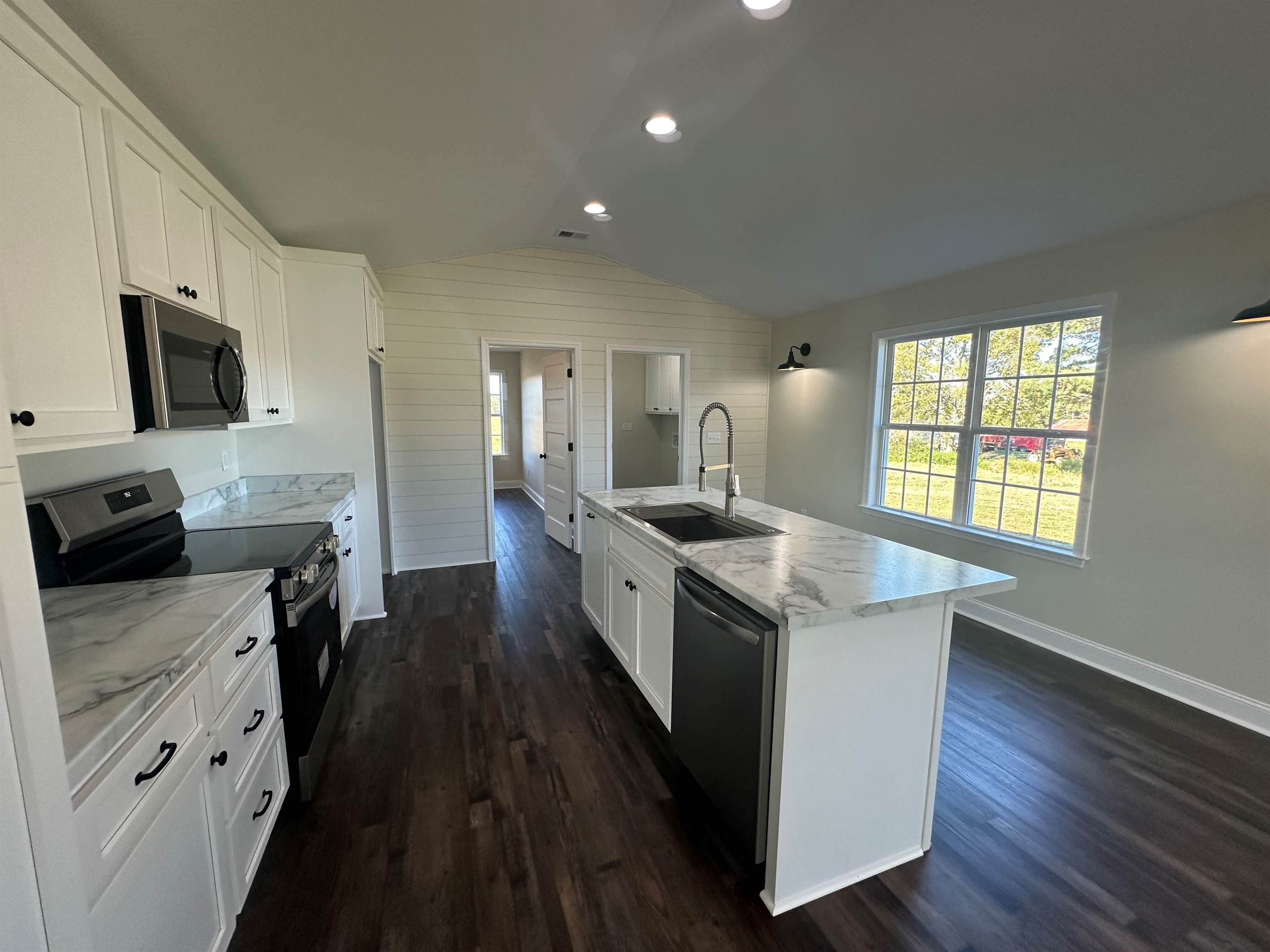 250 Pan Creek Rd, Baileyton, AL 35019