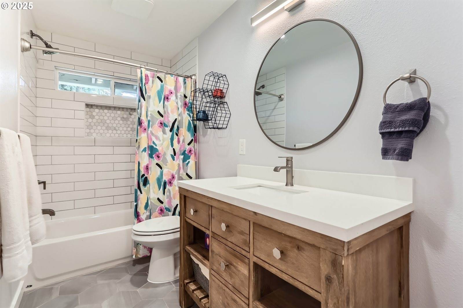 9900 SW Inez St, Tigard, OR 97224