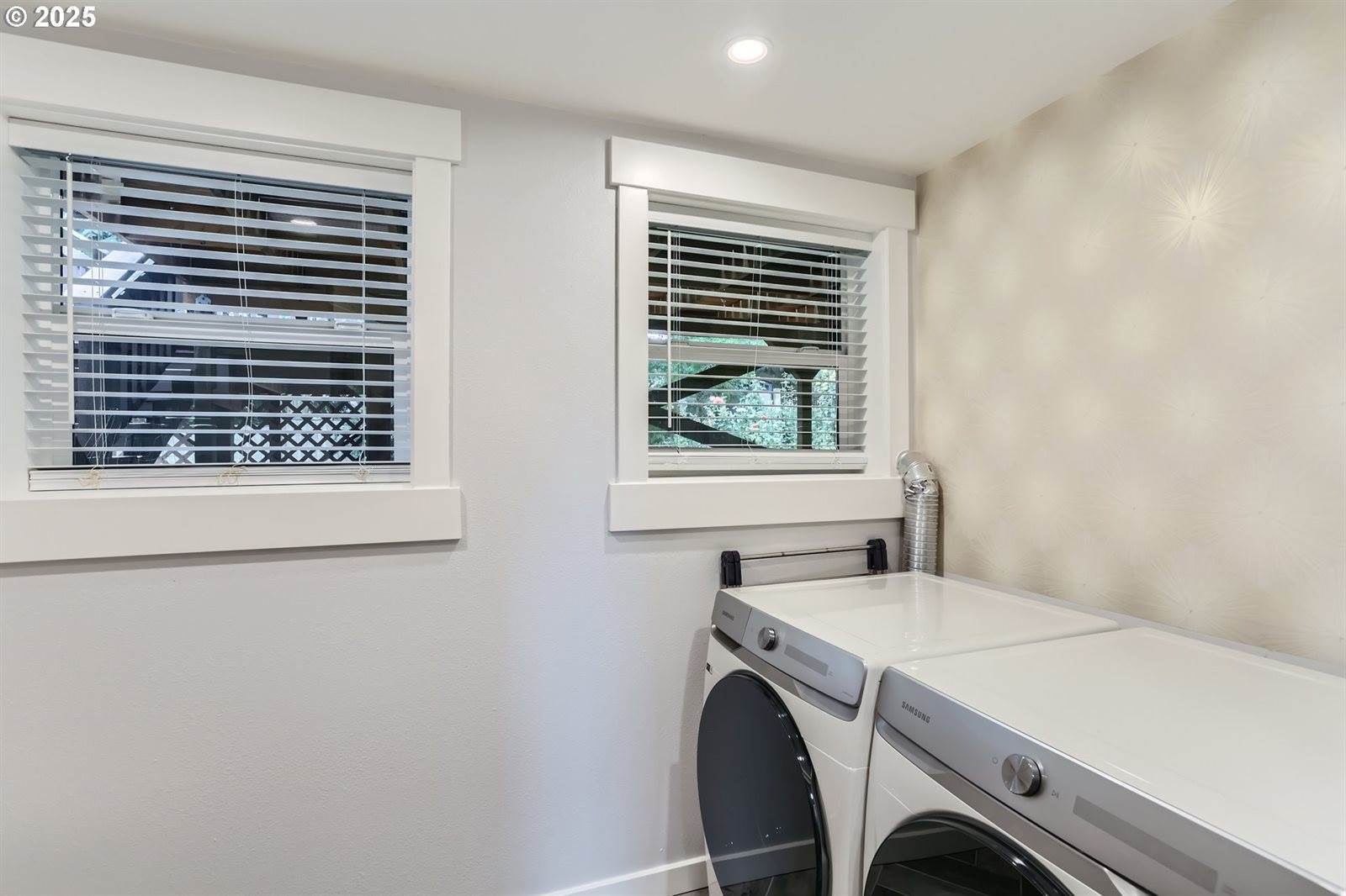 9900 SW Inez St, Tigard, OR 97224