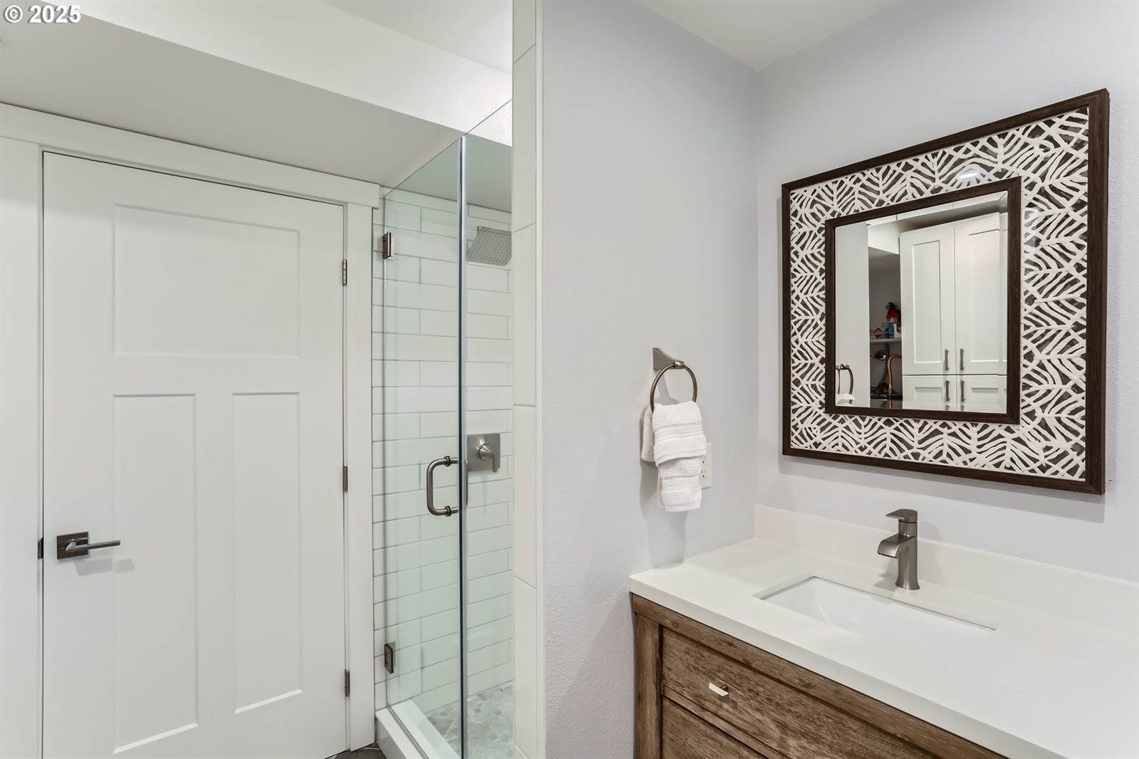 9900 SW Inez St, Tigard, OR 97224