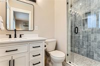 9900 SW Inez St, Tigard, OR 97224