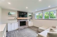 9900 SW Inez St, Tigard, OR 97224