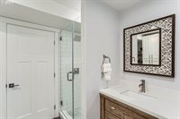 9900 SW Inez St, Tigard, OR 97224