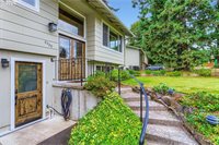 9900 SW Inez St, Tigard, OR 97224