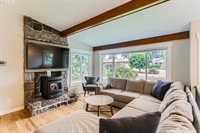 9900 SW Inez St, Tigard, OR 97224