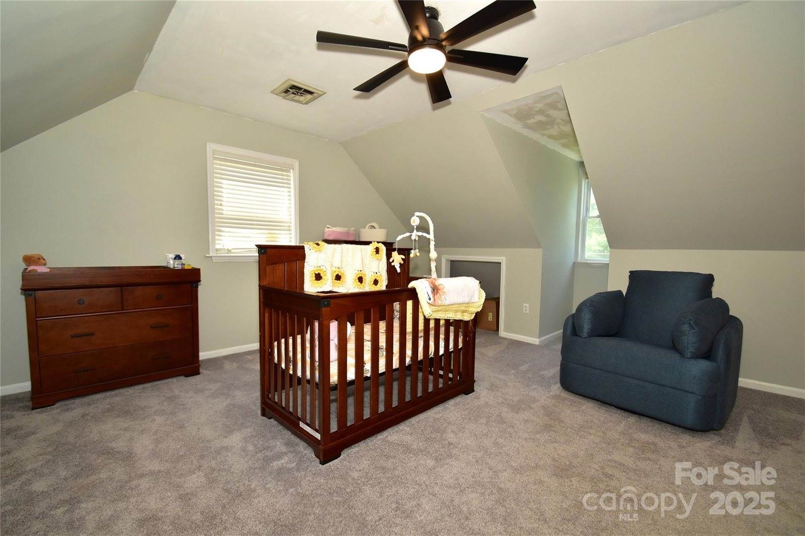 305 Rutledge Road, Mount Holly, NC 28120