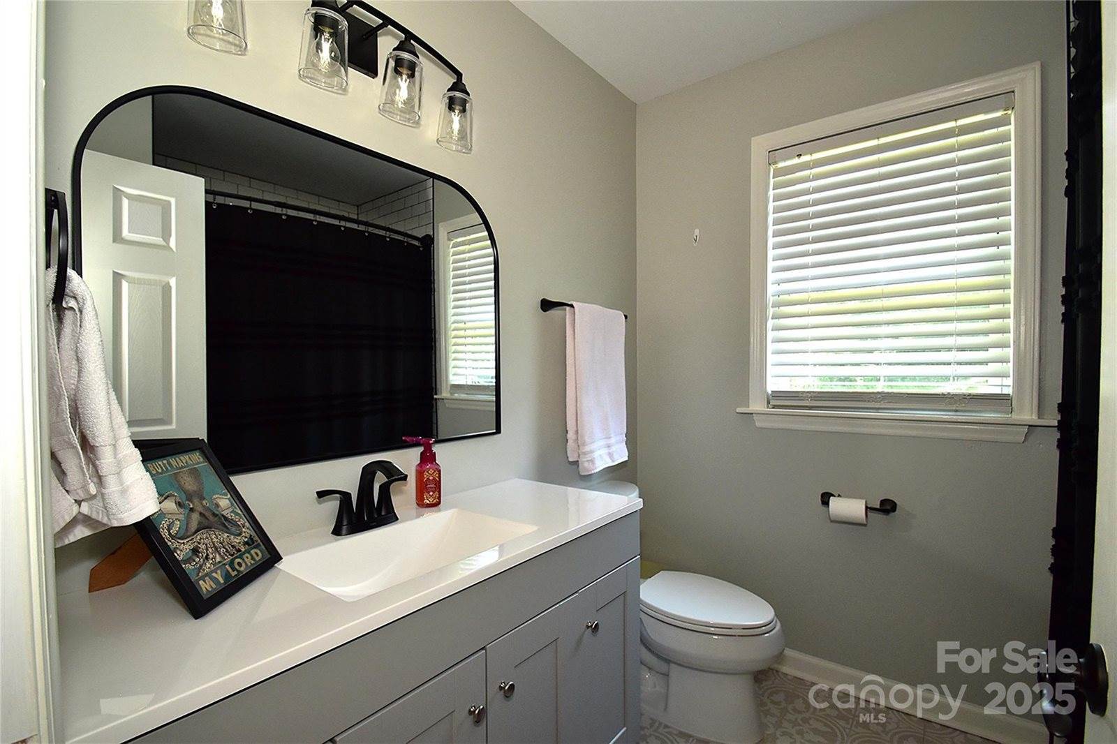 305 Rutledge Road, Mount Holly, NC 28120