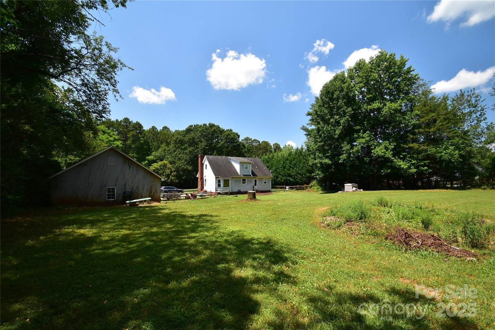 305 Rutledge Road, Mount Holly, NC 28120