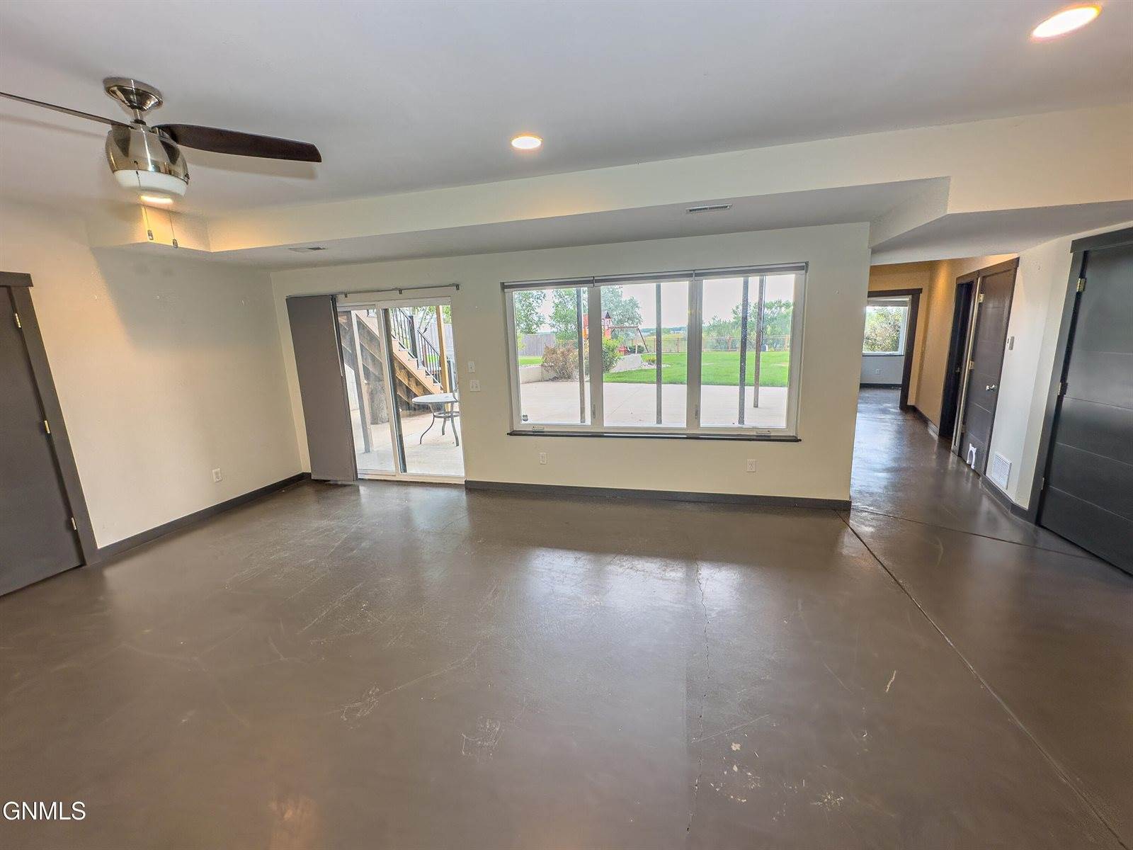 6431 2nd Avenue East, Williston, ND 58801