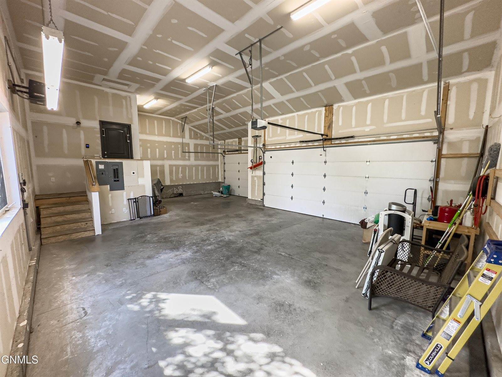 6431 2nd Avenue East, Williston, ND 58801