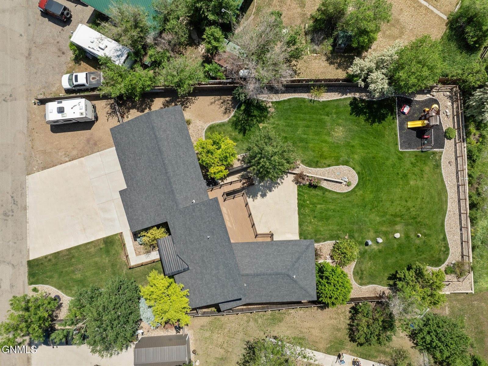 6431 2nd Avenue East, Williston, ND 58801