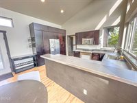 6431 2nd Avenue East, Williston, ND 58801