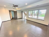 6431 2nd Avenue East, Williston, ND 58801