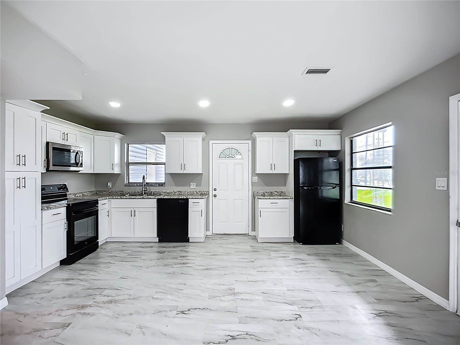 6228 Florida Circle West, Apollo Beach, FL 33572