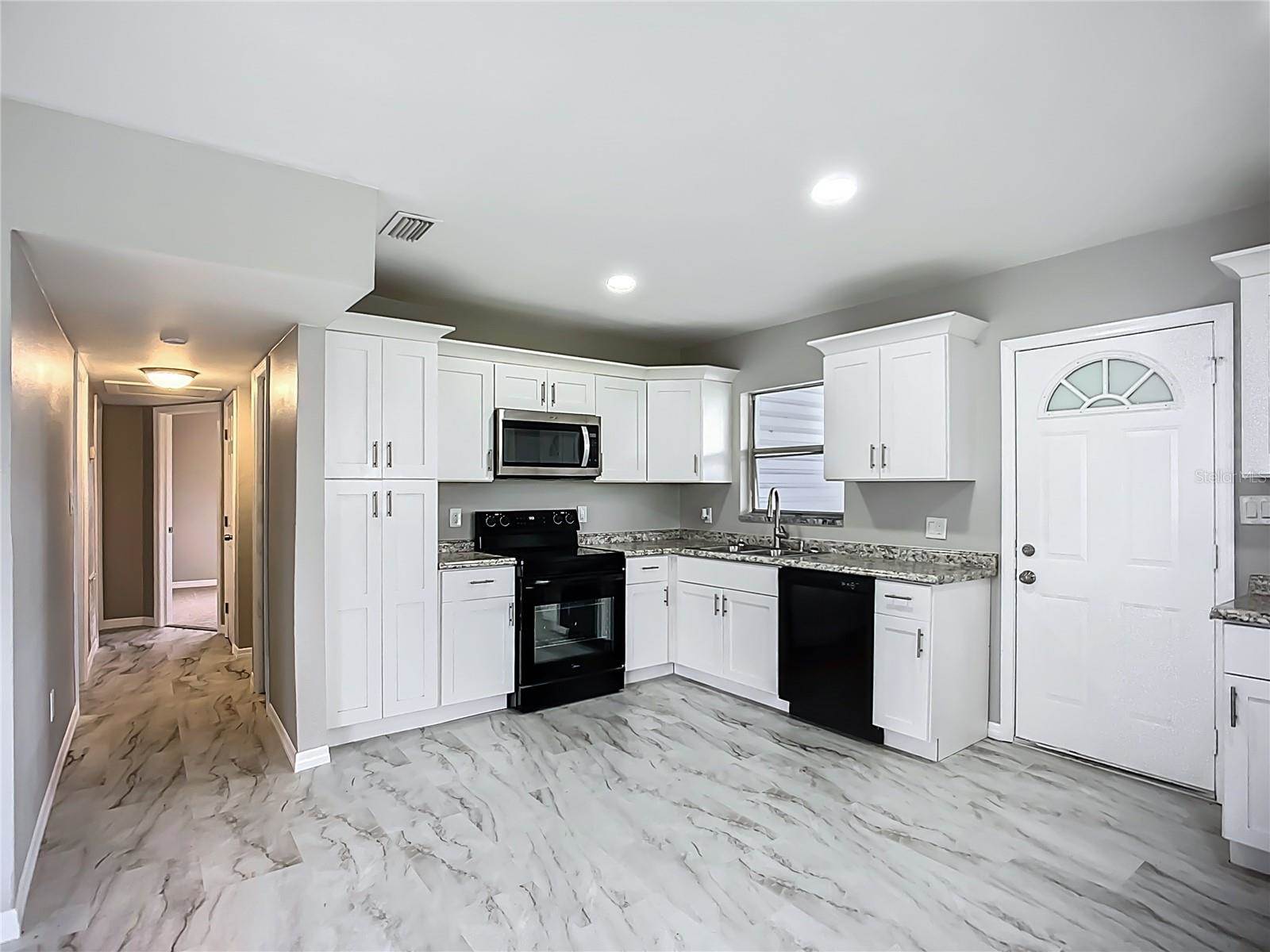 6228 Florida Circle West, Apollo Beach, FL 33572