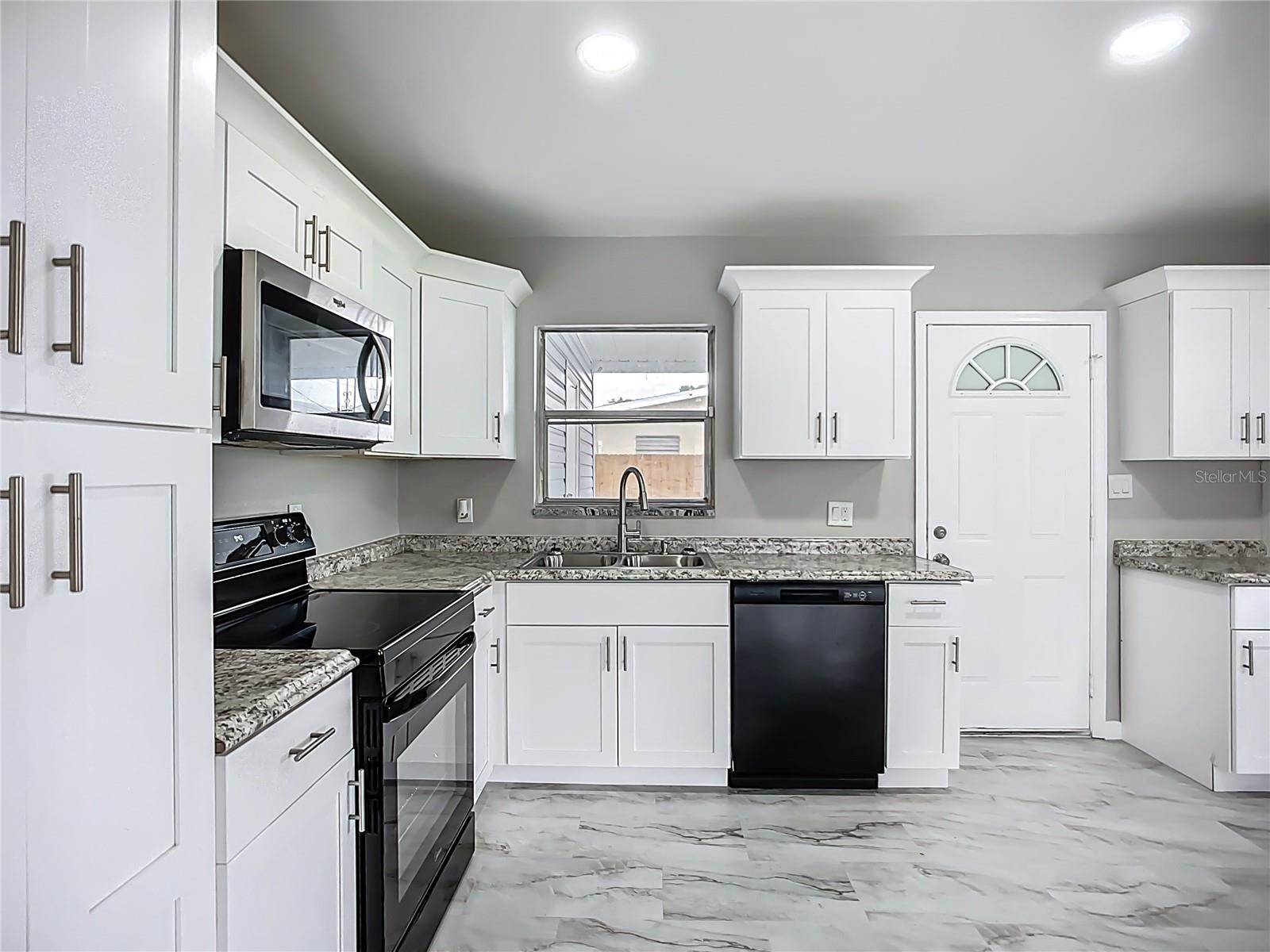 6228 Florida Circle West, Apollo Beach, FL 33572