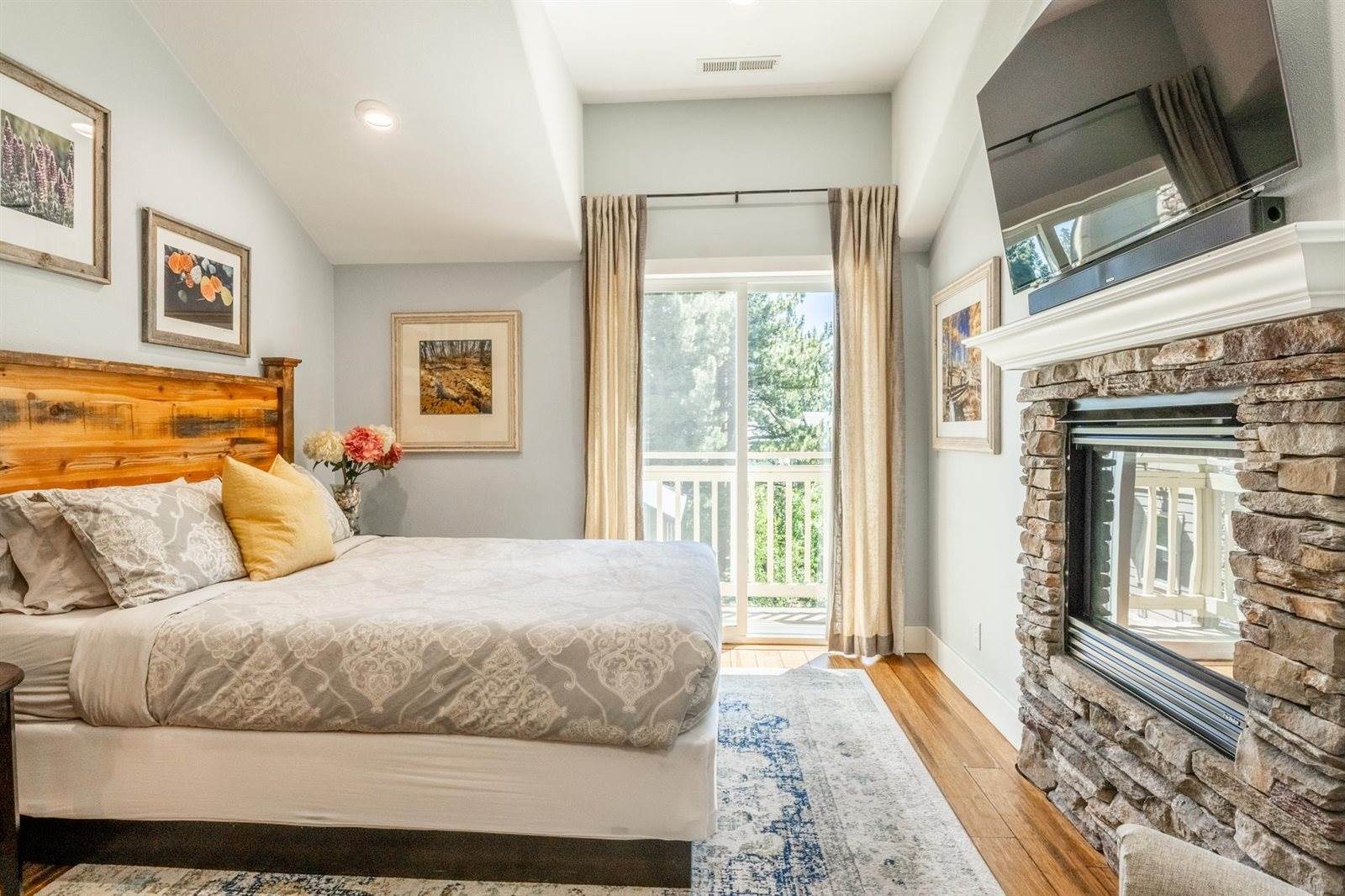 1787 Old Mammoth Road #5, Mammoth Lakes, CA 93546