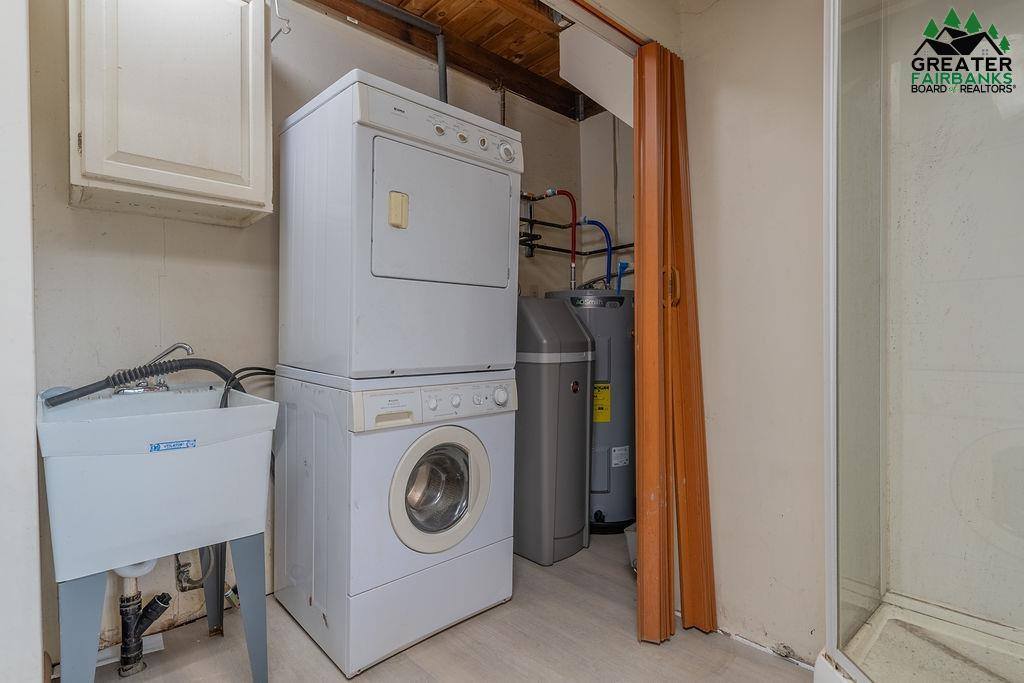 1506 Gus's Grind, Fairbanks, AK 99709