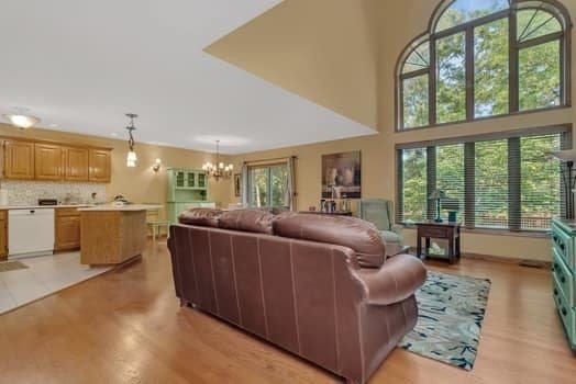 16620 Grants Trail, Orland Park, IL 60467