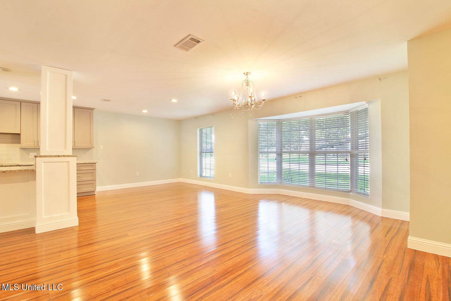 3249 Nottingham Road, Ocean Springs, MS 39564