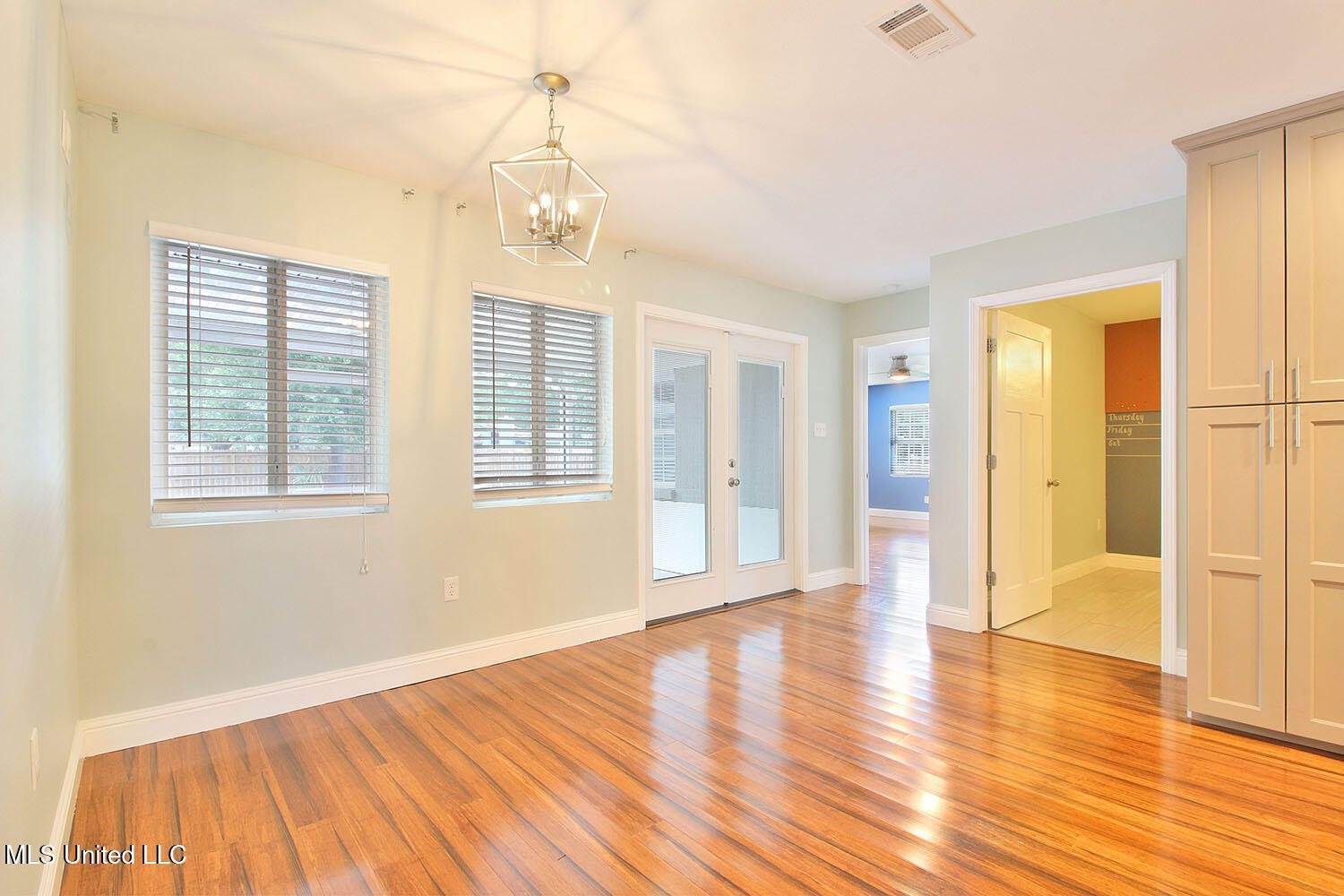 3249 Nottingham Road, Ocean Springs, MS 39564