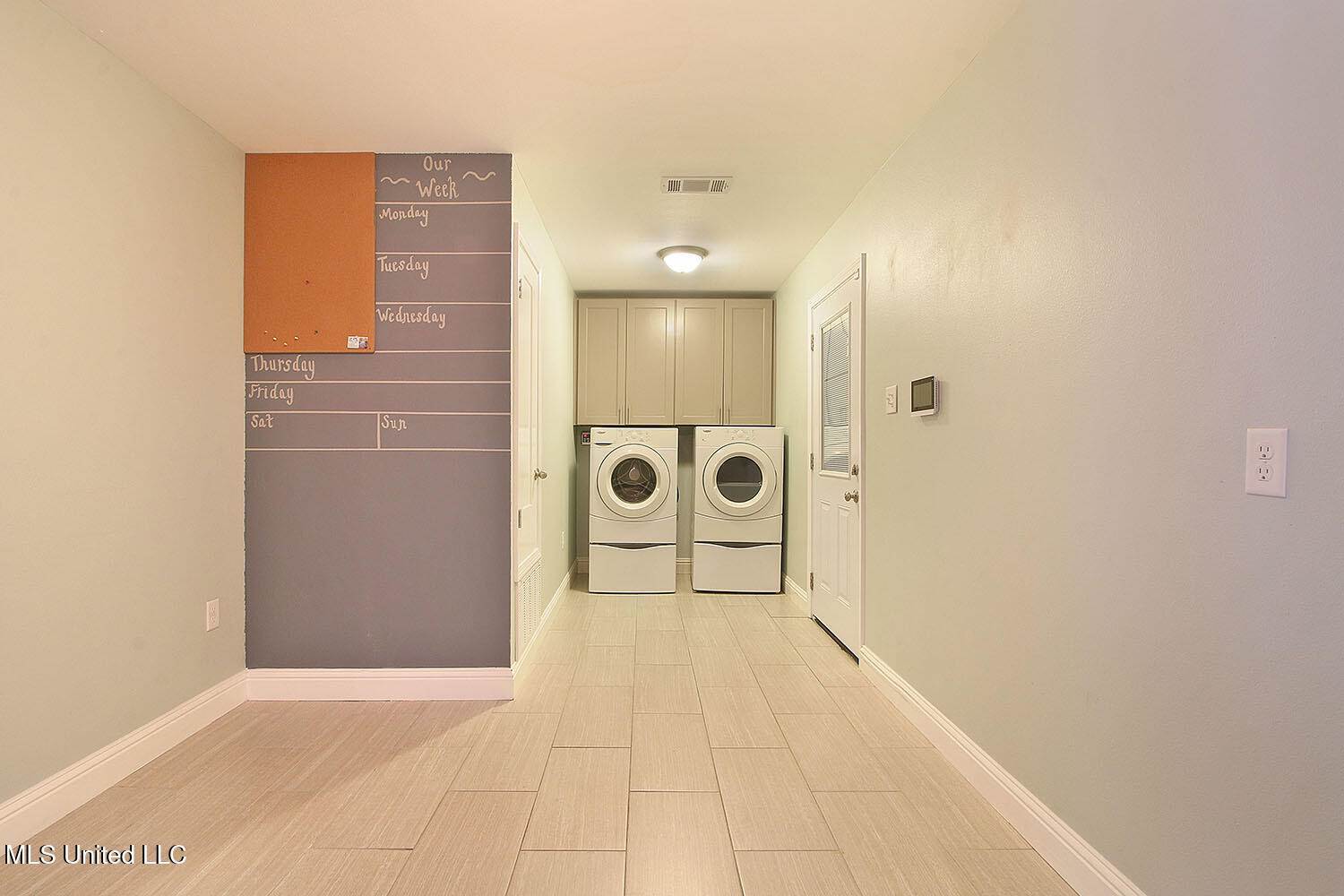 3249 Nottingham Road, Ocean Springs, MS 39564