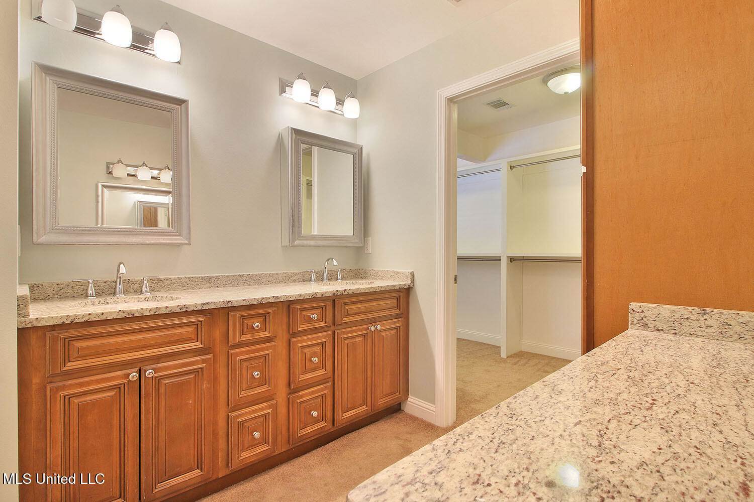 3249 Nottingham Road, Ocean Springs, MS 39564