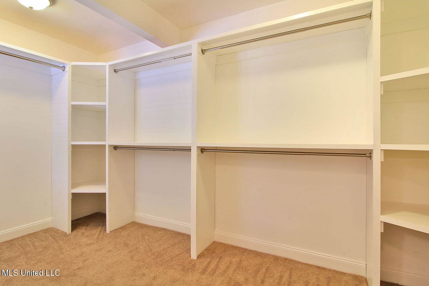 3249 Nottingham Road, Ocean Springs, MS 39564