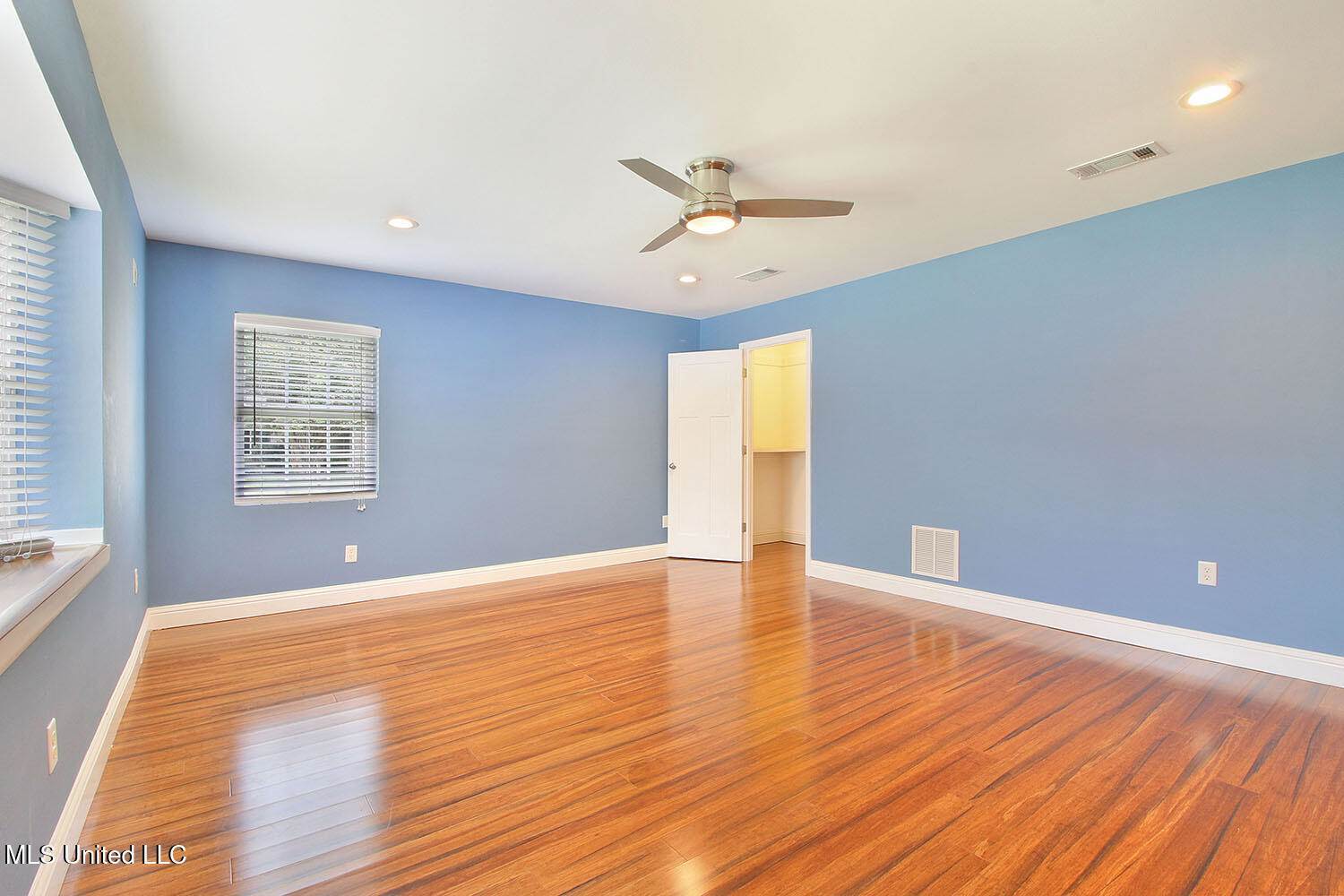 3249 Nottingham Road, Ocean Springs, MS 39564