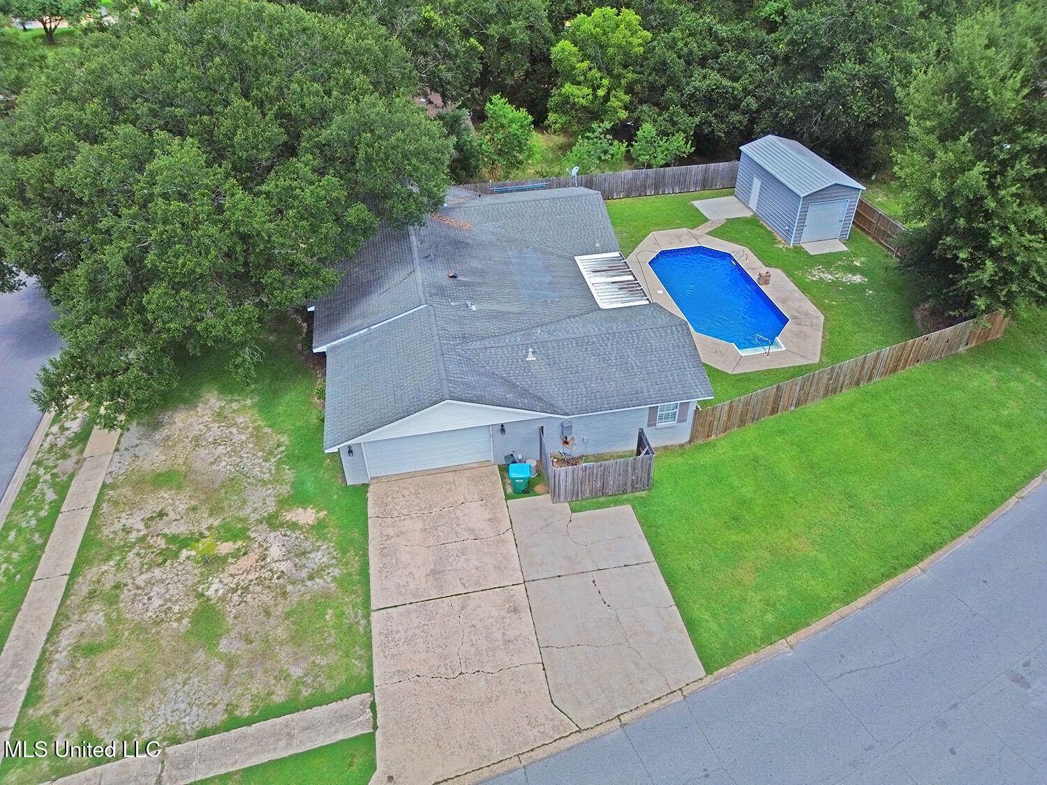 3249 Nottingham Road, Ocean Springs, MS 39564