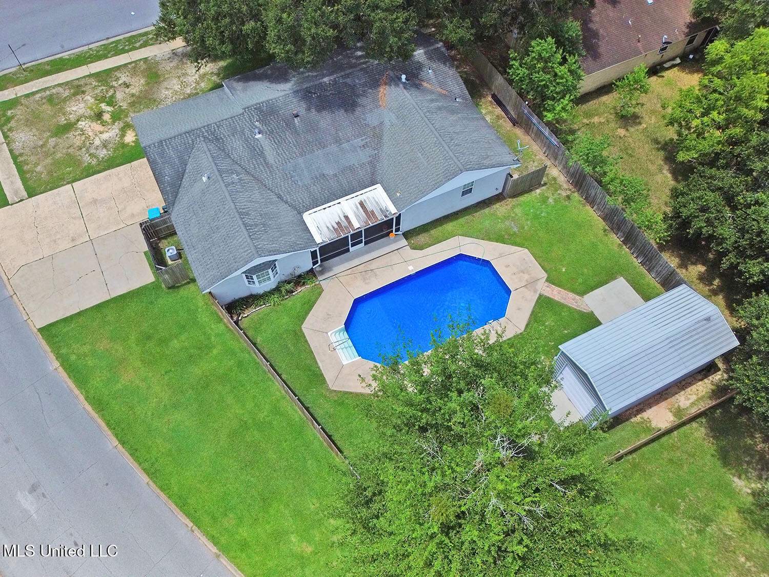 3249 Nottingham Road, Ocean Springs, MS 39564