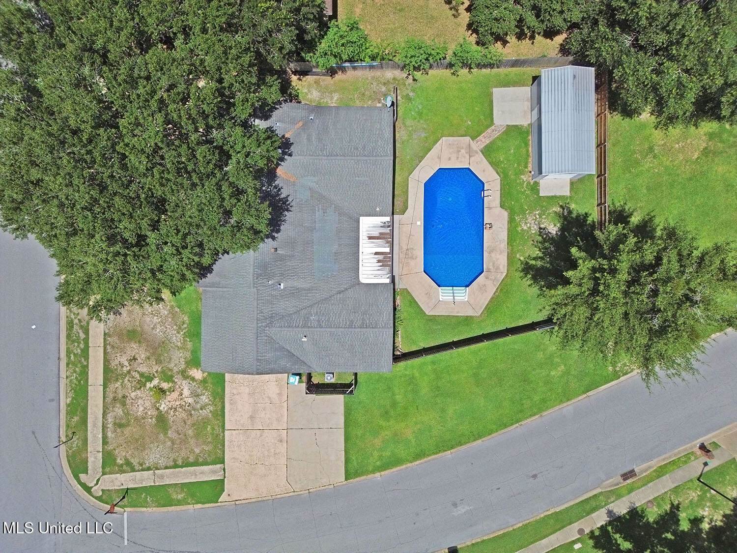 3249 Nottingham Road, Ocean Springs, MS 39564