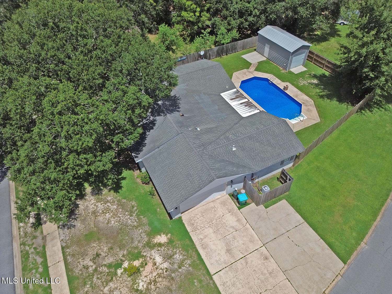 3249 Nottingham Road, Ocean Springs, MS 39564