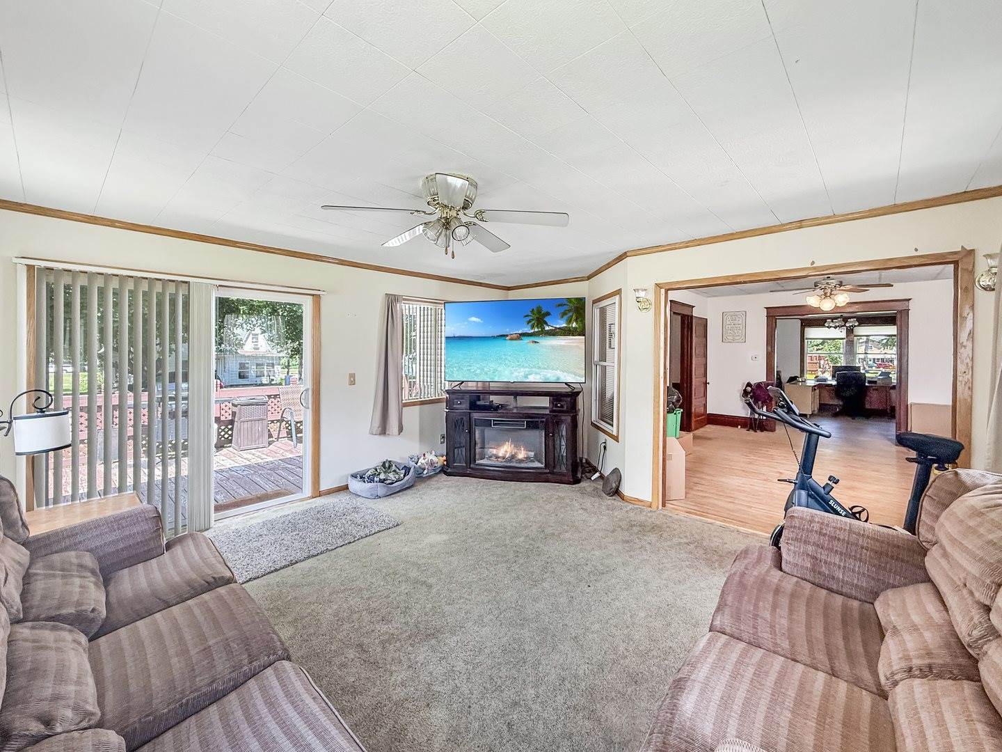 401 South Chestnut Street, Shannon, IL 61078