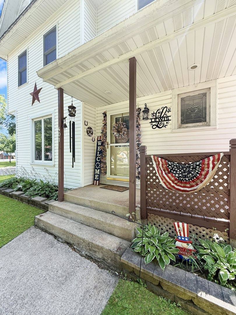 401 South Chestnut Street, Shannon, IL 61078