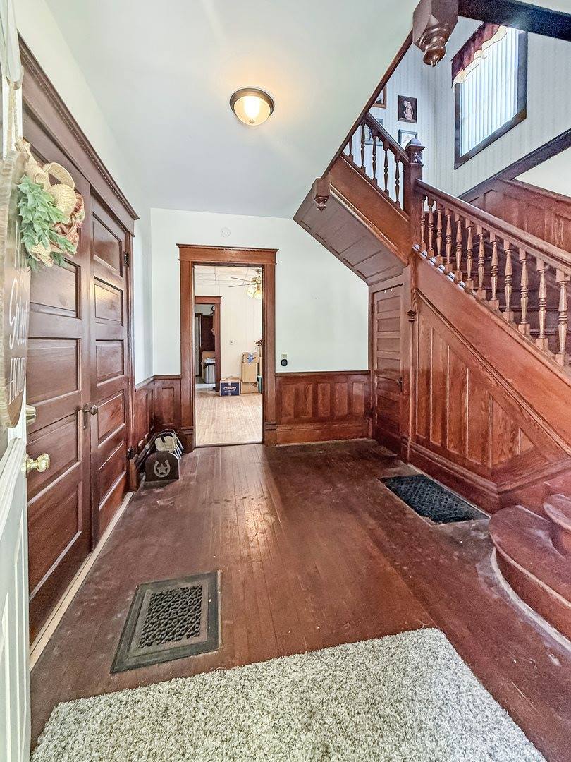 401 South Chestnut Street, Shannon, IL 61078