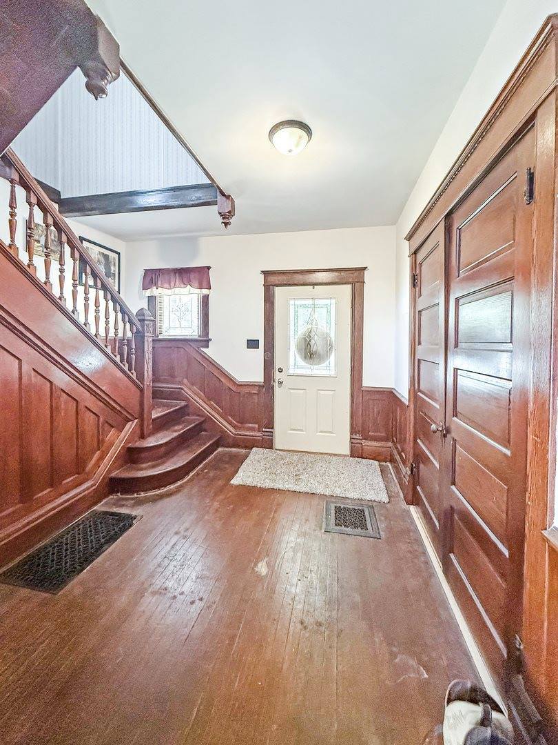 401 South Chestnut Street, Shannon, IL 61078